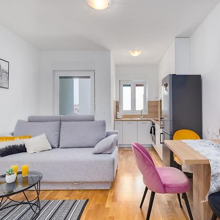 Apartment Roni + Besplatan Parking Zadar Exteriér fotografie