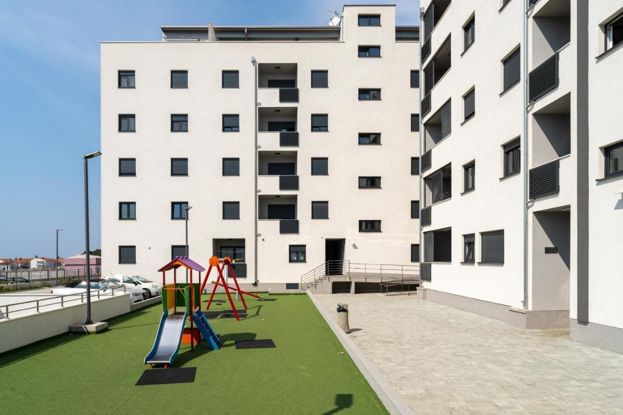 Apartment Roni + Besplatan Parking Zadar Exteriér fotografie