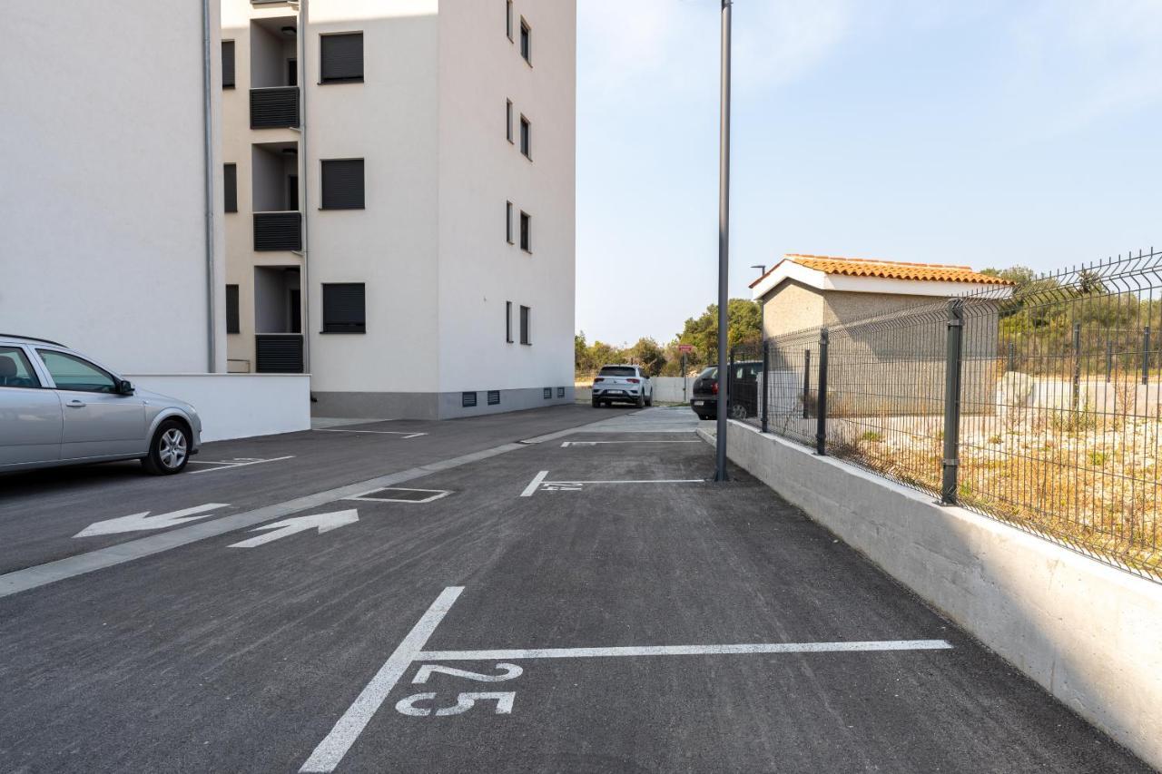 Apartment Roni + Besplatan Parking Zadar Exteriér fotografie
